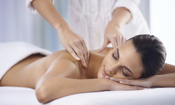 ColumbusOHLabs's tweet photo. Tonight is Wine and Massage night at Serendipity Labs Short North! Come sample 10 delicious wines and enjoy a relaxing 10 minute chair massage. The perfect way to destress midweek. See you there!

#winewednesday #massage #relax #networking #shortnorth #columbus #eventspace https://t.co/dMbmviEVyA