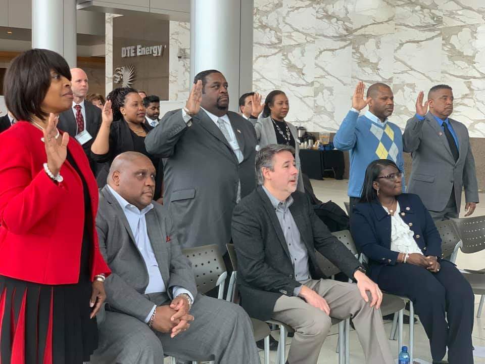 michellesourie1's tweet photo. Pt.2 We look forward to working with him to drive an #inclusive #economy that benefits all Michiganders. https://t.co/bgD5oV1snR