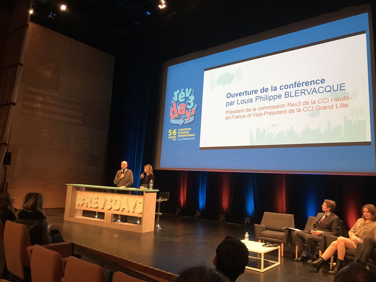 Conférence de clôture #REV3days      Avec les élèves ingénieurs responsables @Centralelille #iteem au programme Industrie 4.0 ; adaptabilité, management digital