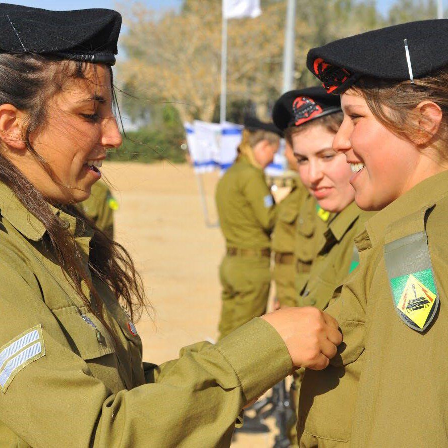 FIDF's tweet image. Our #womancrushwednesday this week goes out to the first female tank crews in the Armored Corps! You make us all very proud