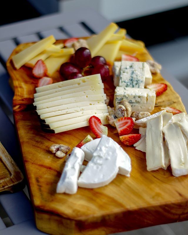 Cheese lovers would like 😍🧀
.
.
,.
#PearlMoment #happinessrevolution #happinessprovider #PearlBeachClub #beachclub #puntacana #bavaro #caribbean #BePearl #summer #girls #bikinifitness #PearlBeachClub #livemusic #beachparty #poolparty #foamparty #beac… bit.ly/2Go4CwR