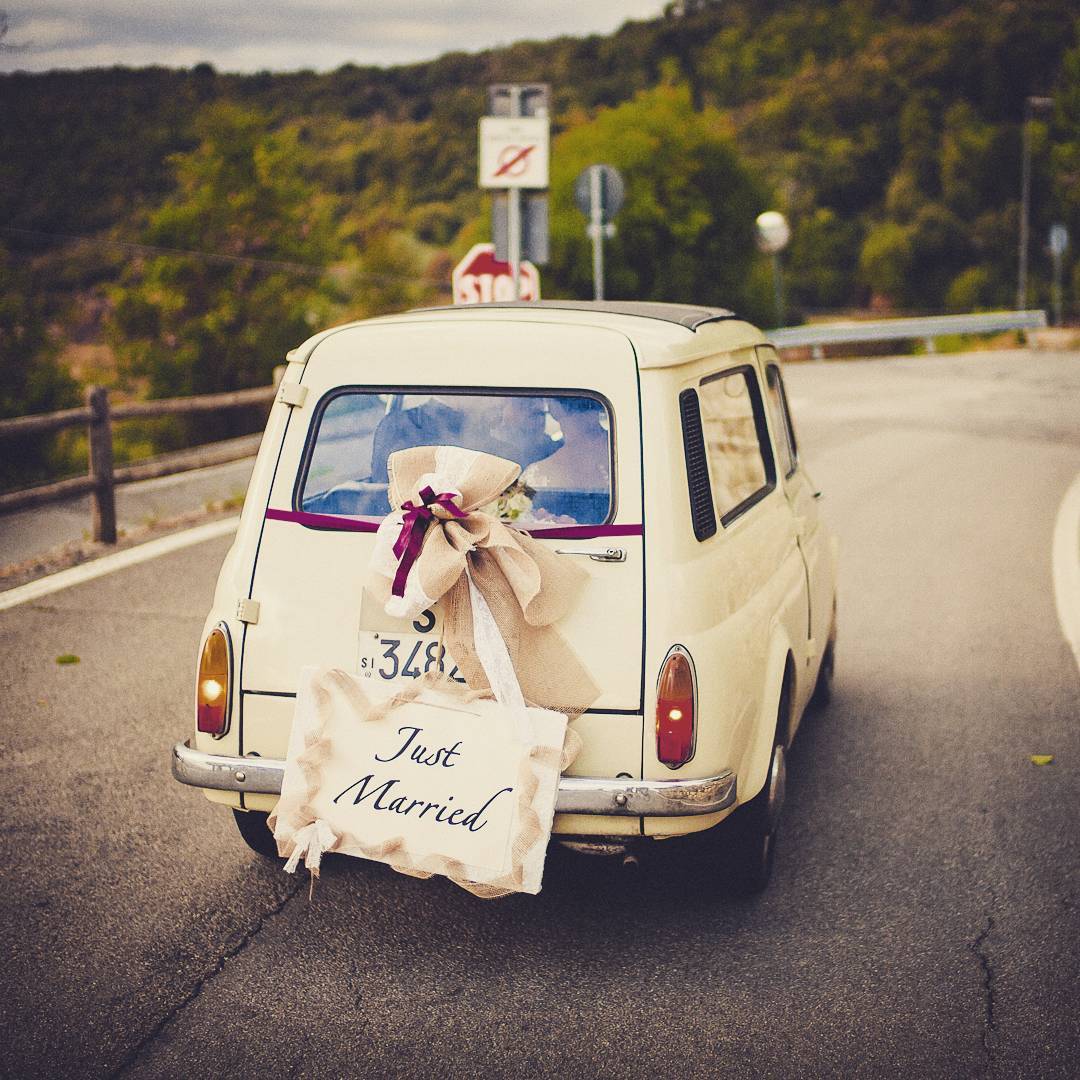 WandHmagazine's tweet photo. Hop on a fantastic wedding journey with the exclusive and creative team of @MarryMeTuscany! Dedicated wedding planners that will make romance blossom in some of the most stunning locations of Italy. 
https://t.co/aDFao75Pkd https://t.co/CThRs3Kosf