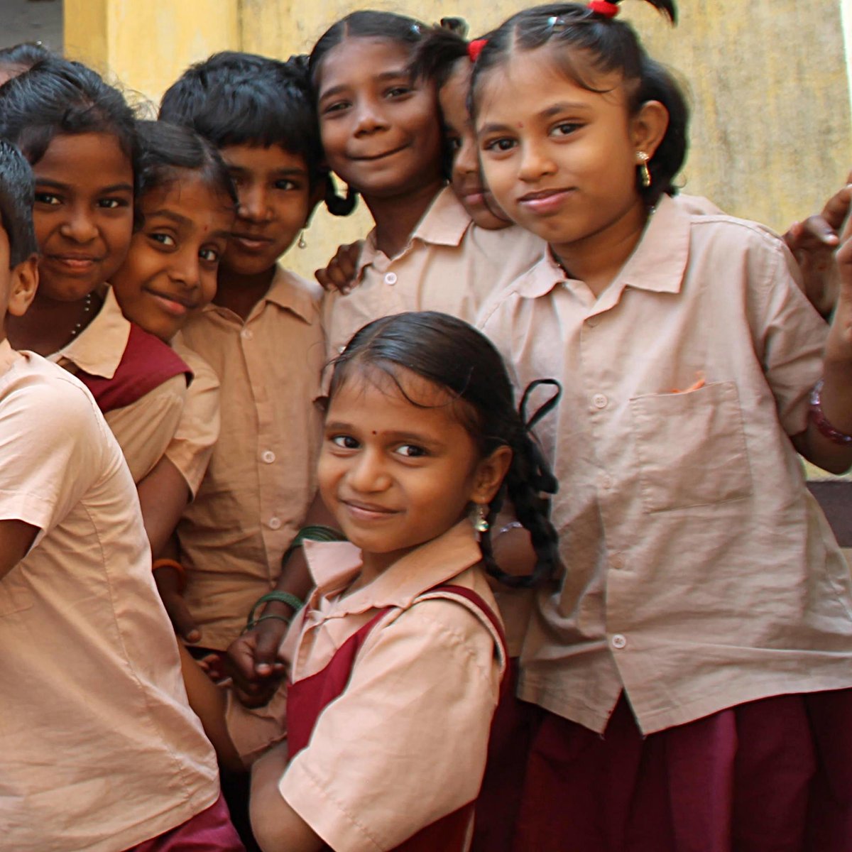 TheCycleINGO's tweet photo. This is little Indra with some of her school friends. They're all smiling because they've just had a tour of their brand new school toilets and already know exactly what kind of difference they will make to their lives!

#PutSanitationFirst #india #nonprofit #education https://t.co/TJKTGcsN4c