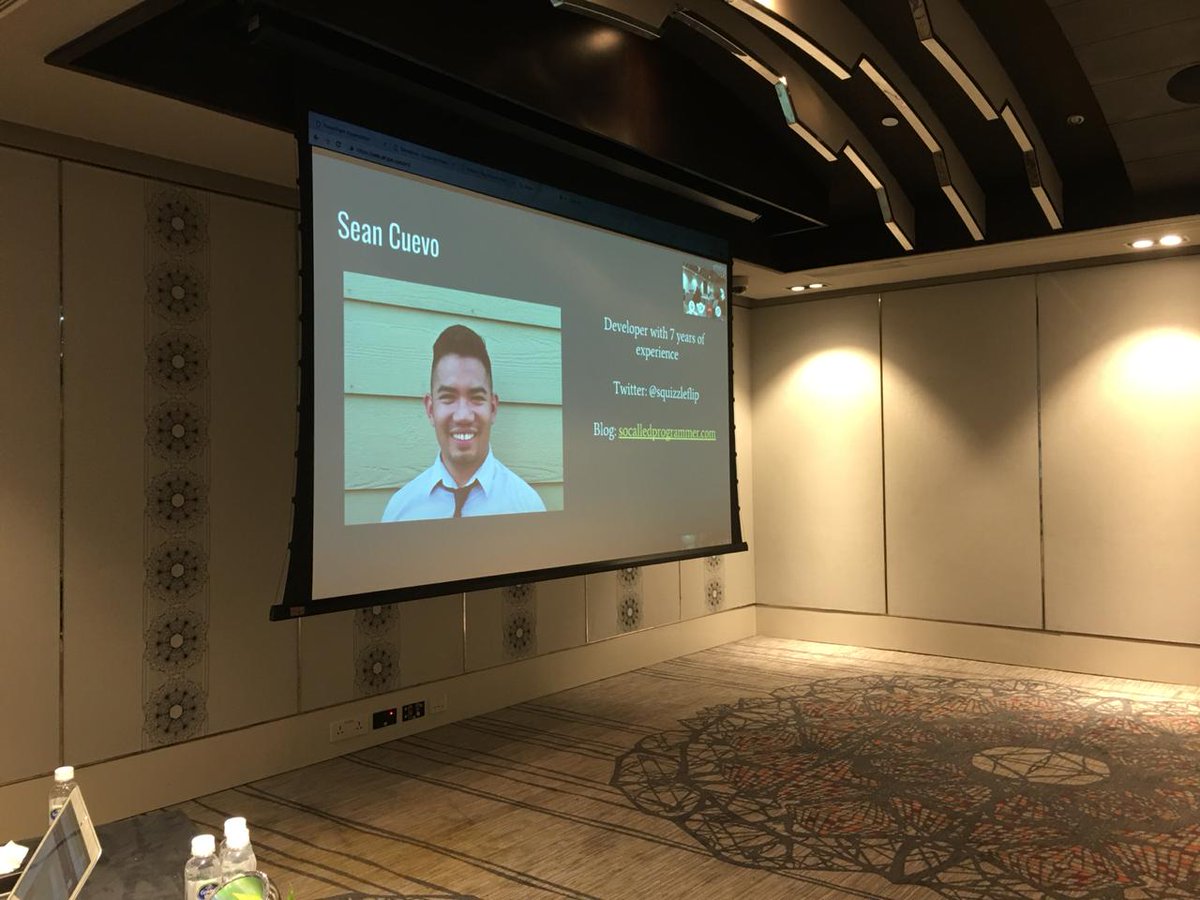 shruti4chess's tweet image. Now that's the icing on the cake! @squizzleflip introduces #LWC to @sfkeralawit. #LightningDevWeek #CodeGoals