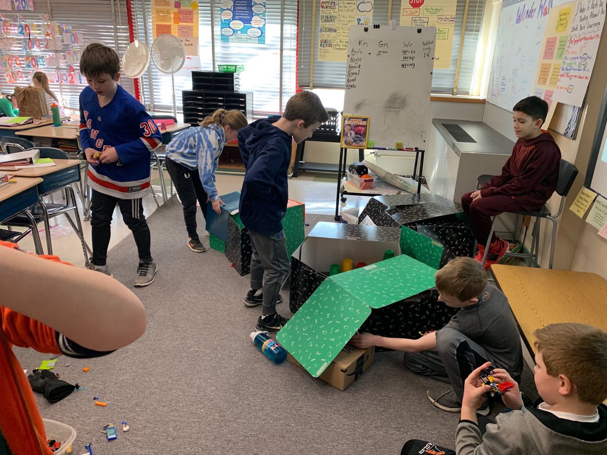 Winning4th's tweet image. This what play looks like in 4th grade! @GSPlayDay