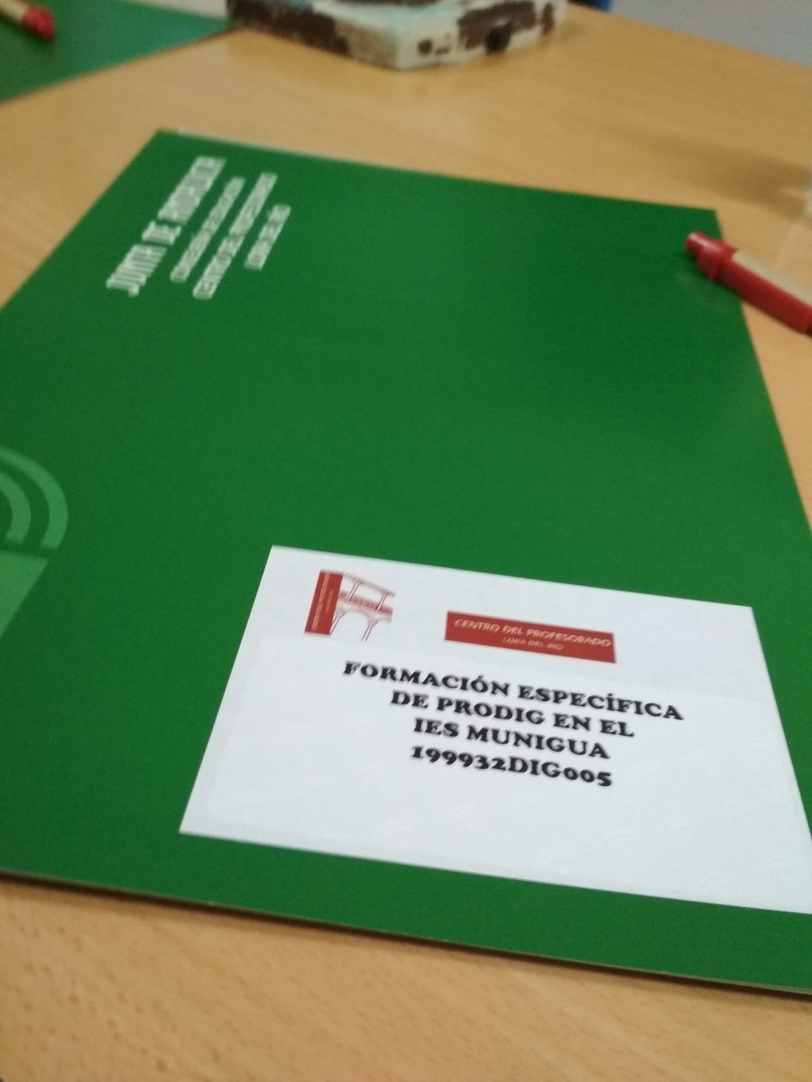 ceplora's tweet photo. Formación específica en #PRODIG en el IES Munigua de Villanueva del Río y Minas sobre @edpuzzle con Juan M. del Casar. @EducaAnd @FormacProfAnd https://t.co/ZmxMmveBIL