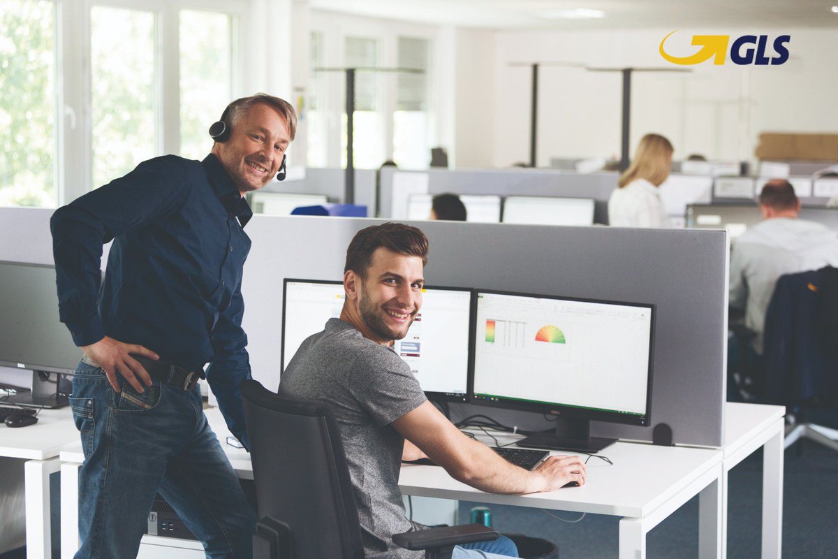 GLS_Spain's tweet photo. #GLSCareer ✍ | ¿Te gustaría formar parte de la compañía líder en calidad de paquetería y mensajería en Europa? Tenemos vacantes abiertas: Comercial, Técnico/a Informática en Dpto. de Seguridad de la Información e IT PMO Analyst. Preséntanos tu perfil  👉 https://t.co/2KLdqfXBwb https://t.co/uoO63B9G3O