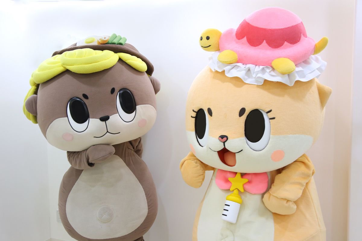 秋葉原のちぃたん と須崎市のしんじょう君が酷似しトラブルになる中 ちぃたん が有料ファンクラブを立ち上げるなどざわつく Togetter