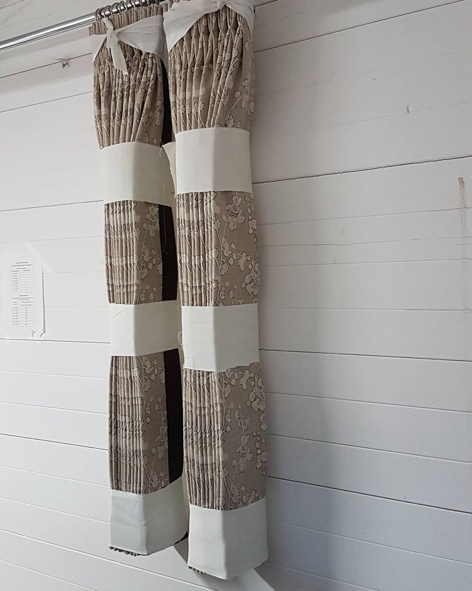 VACurtains's tweet photo. Completed interlined double pleats,  Fabric by #villanova ##pleatedtopattern https://t.co/Ne286YRBii