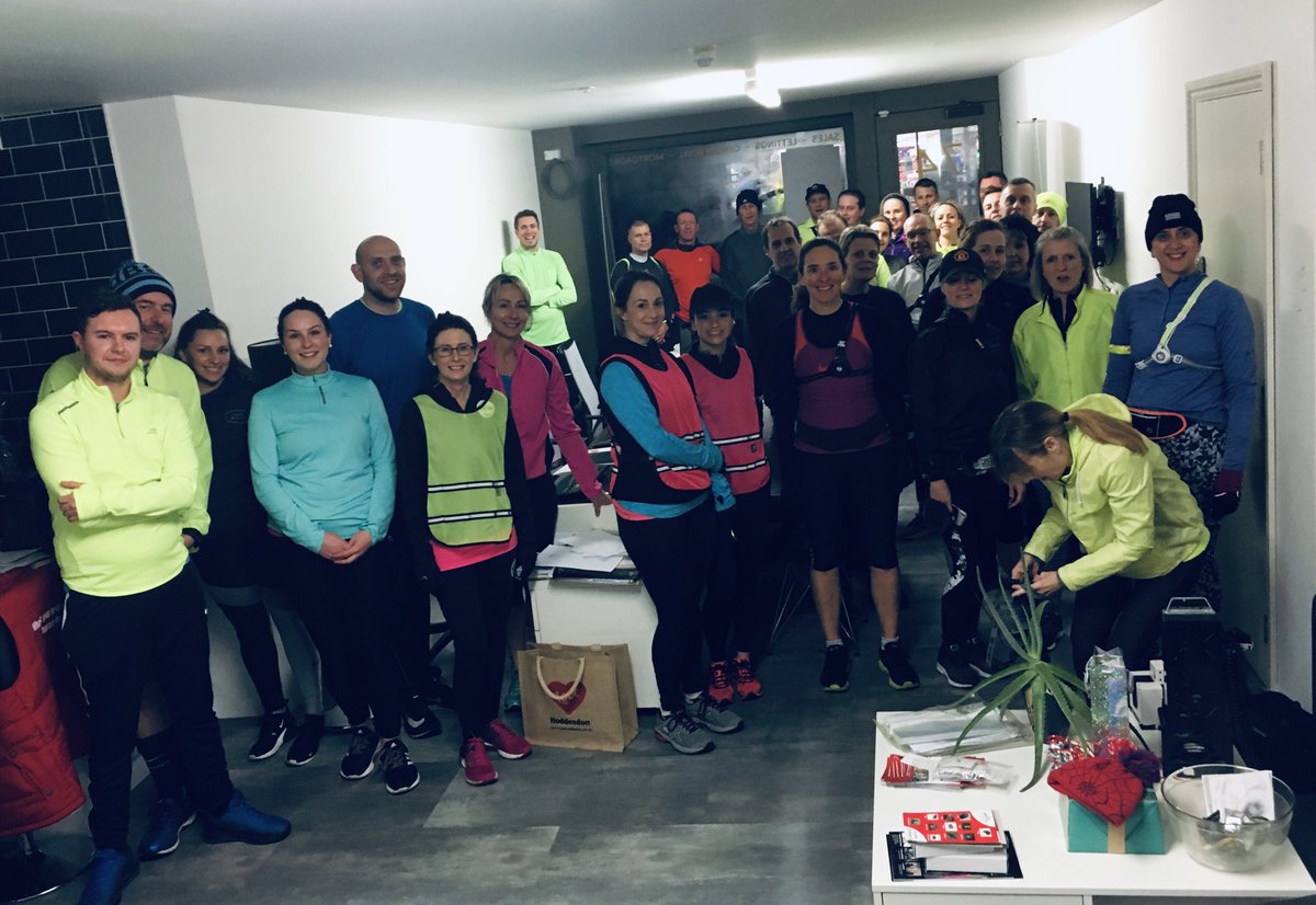 yourtownrunners's tweet photo. Home TOWN! Last night, whilst some were running around EN8 we looked after EN11. #TownEnergy #TownRunning #RunWithOthers https://t.co/meNgPP1l6T