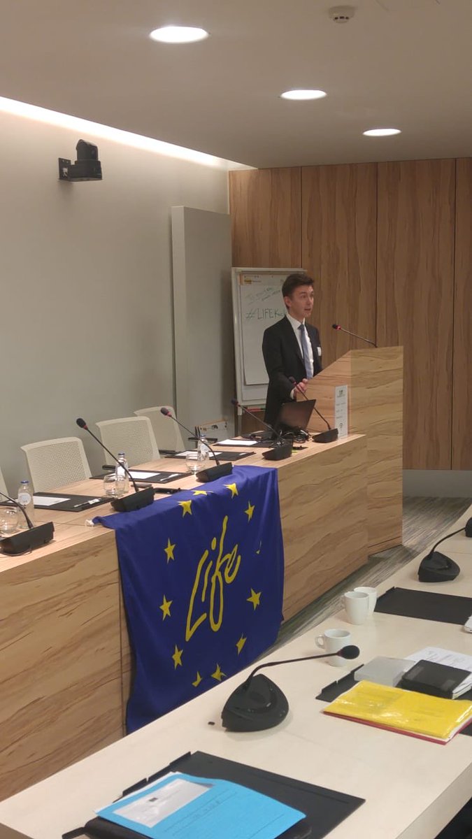 LIFEprogramme's tweet photo. .@JGuerrier_EU at #LIFEKickOffs advises projects on how to be successful: 1/focus on the big picture 2/work on multi stakeholders actions and 3/tap into the leverage potential #greentechnology #natureconservation #climateaction https://t.co/N9fD8nErSe