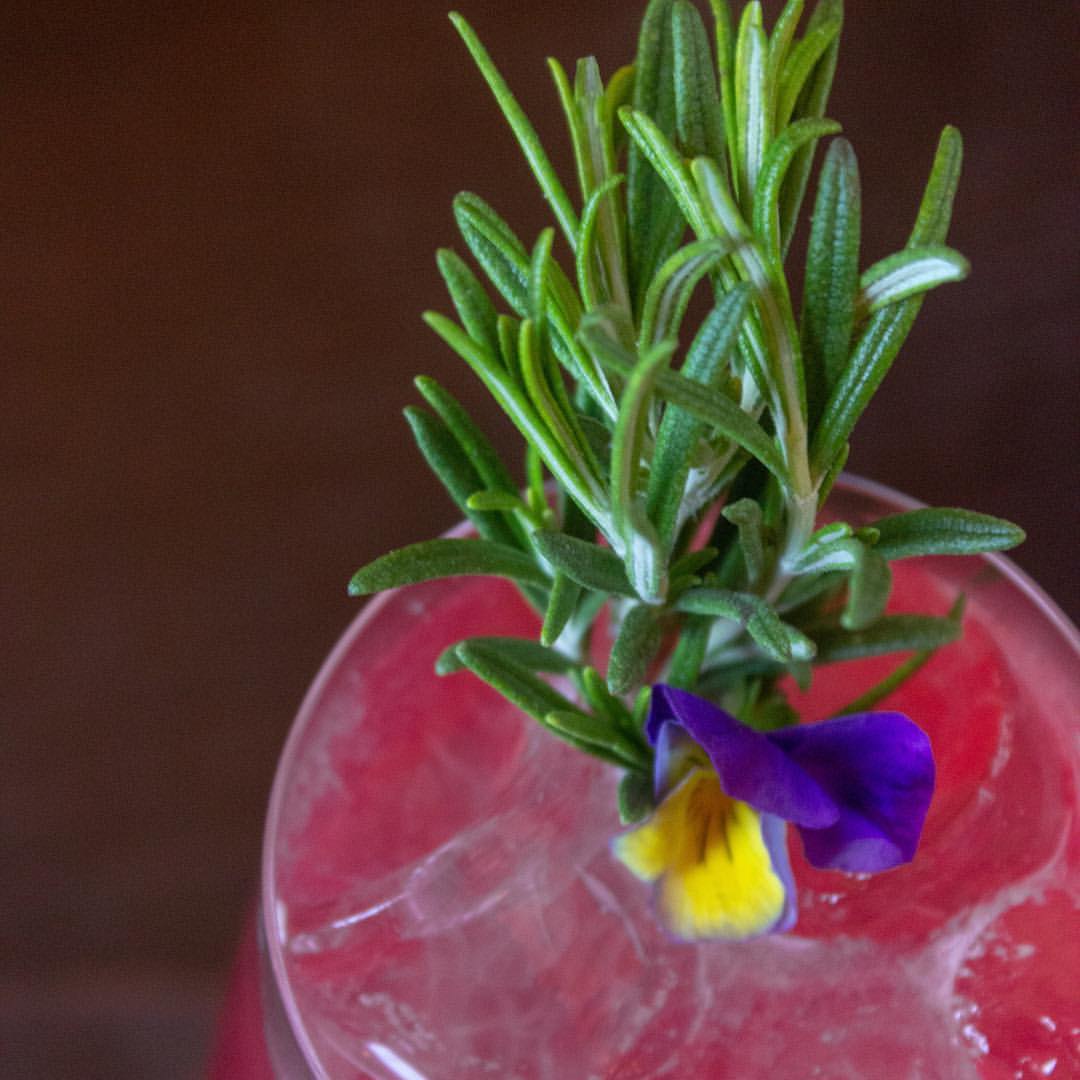 Baglioni_Hotels's tweet photo. It’s finally here! Our much-awaited @giuliococchi X #BaglioniHotels collaboration celebrating springtime aperitivos and #ItalianStyle. From #Today Wednesday #February6th, come by enjoy the special Primavera Spritzes and and Negronis at @BrunelloLondon #cocchixbaglioni #London https://t.co/CmIYzAT8Tc
