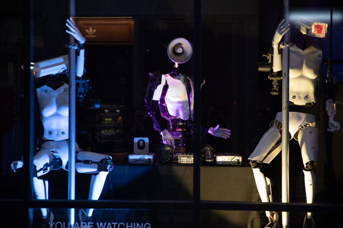 WKLondon's tweet photo. Giles Walker's acclaimed PEEPSHOW installation is now in our Hanbury St window as part of a crowdfunding campaign for his next project, MONSTER. See performances on the hour, every hour from 9am-7pm until Feb 15 and support #MONSTERcampaign here: https://t.co/Nqd9Y8uGAf https://t.co/gEHyw8kiry