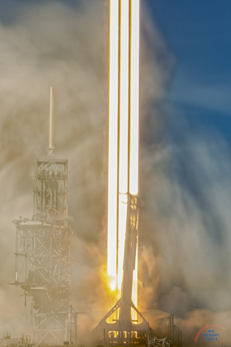 Mike_Seeley's tweet image. #OTD 1 yr ago, #SpaceX made history as the world got to see the #FalconHeavy in action for the 1st time.  

Looking back on my pictures from that day, I have the same reaction now as I did then: Wow. Just, wow. 

2nd FH flight= #Arabsat6a, currently set for NET March. 

📷: me