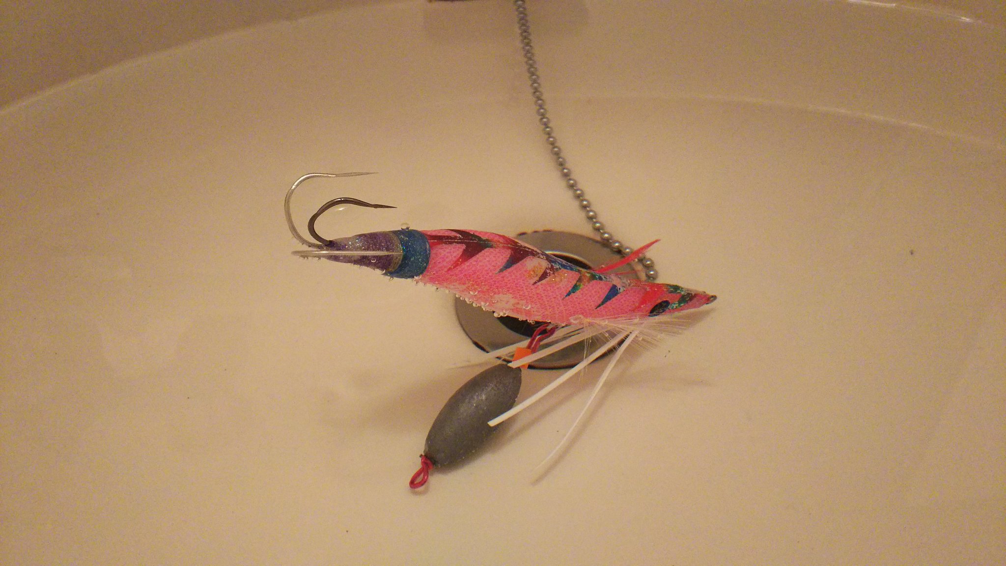 ひろ 〆 Twitterissa たまにエギ本体の重りが取れてしまう事がありますが その部分にアイを取り付けて重りを下げれば こんな感じで使えます タコ釣り 自作仕掛け タコエギ T Co 7twahx8nyd Twitter