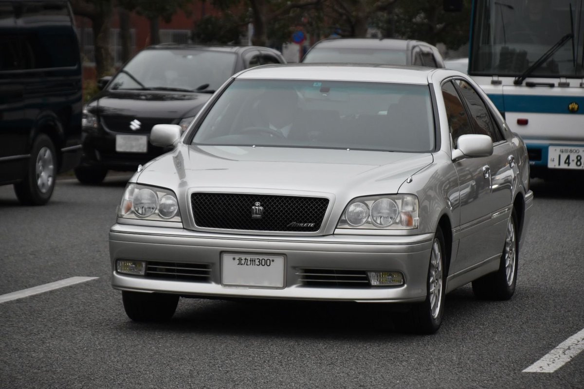Mf10l33 בטוויטר 福岡県警 小倉北警察署 17クラウンアスリート 視閲式に来ていた小倉北署の署長車です 17アスリートの警察車両 自体少数ですし 北九州ナンバーのアスリートはちょっと近寄り難いオーラがあります Mf10l33 בטוויטר 福岡県警 小倉北警察署 17クラウンアスリート 視閲式に来ていた小倉北署の署長車です 17アスリートの警察車両 自体少数ですし 北九州ナンバーのアスリートはちょっと近寄り難いオーラがあります