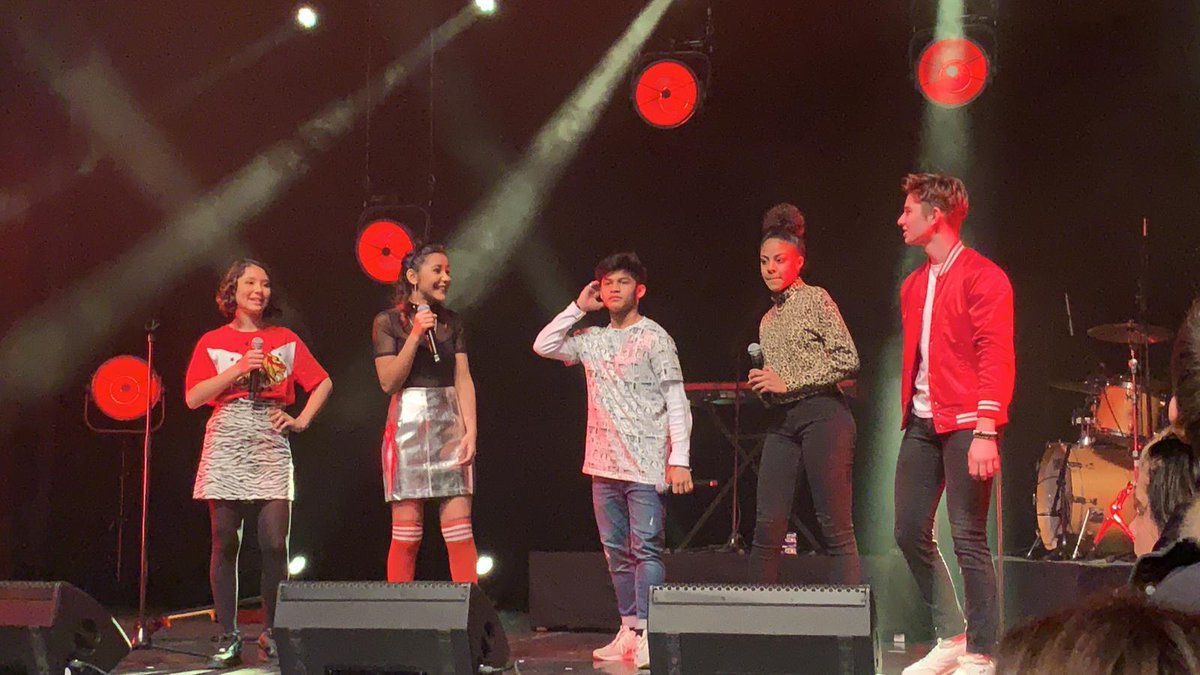 Un joli souvenir de notre concert le mois dernier avec @RTS_FM ✨