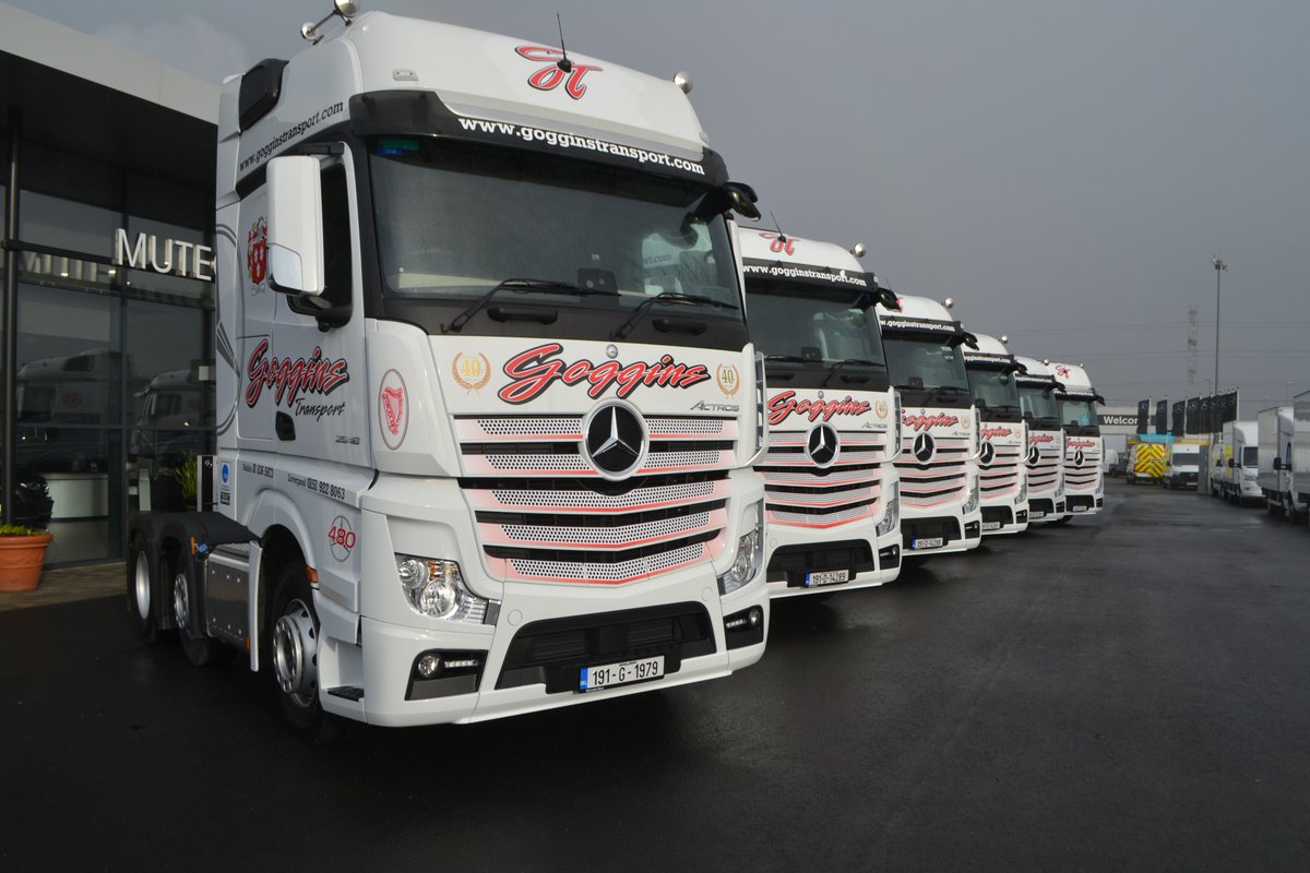 Goggins_Trans's tweet photo. This year we are celebrating 40 Years in Business, so we changed our livery slightly to celebrate. Thank you to Paul Keegan and his team at MUTEC Mercedes-Benz Commercial Vehicles for all their help #Mercedes #Haulage #40Years #Trucks #Transport #Brexit #UK #IRL https://t.co/t8hAZJmVvX