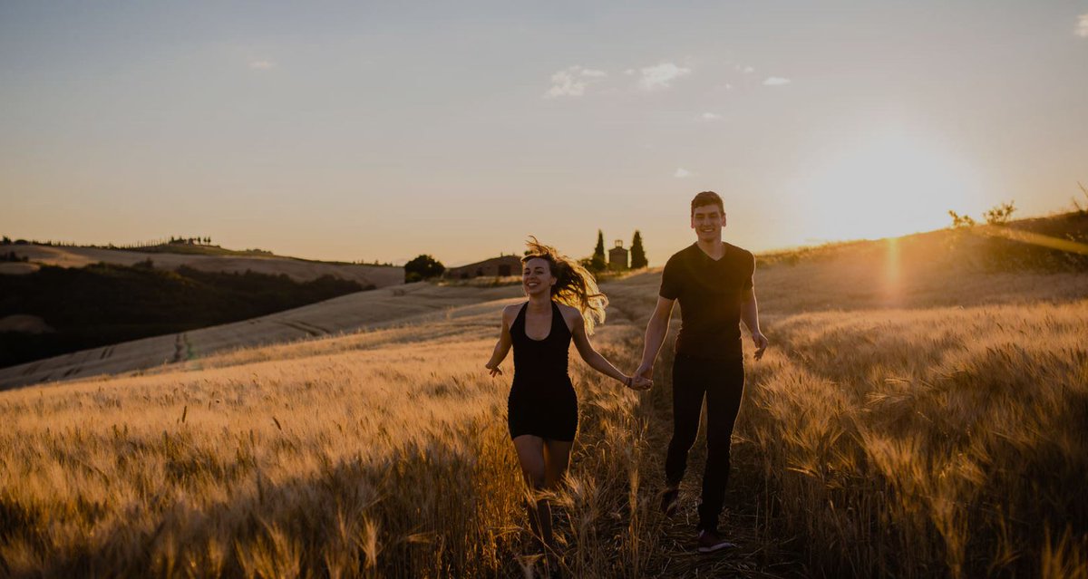 Did you know you can capture the unforgettable memories of your holiday with Castello Del Nero and Pix Around's photoshoot experience? To find out more: bit.ly/2DRCmAR