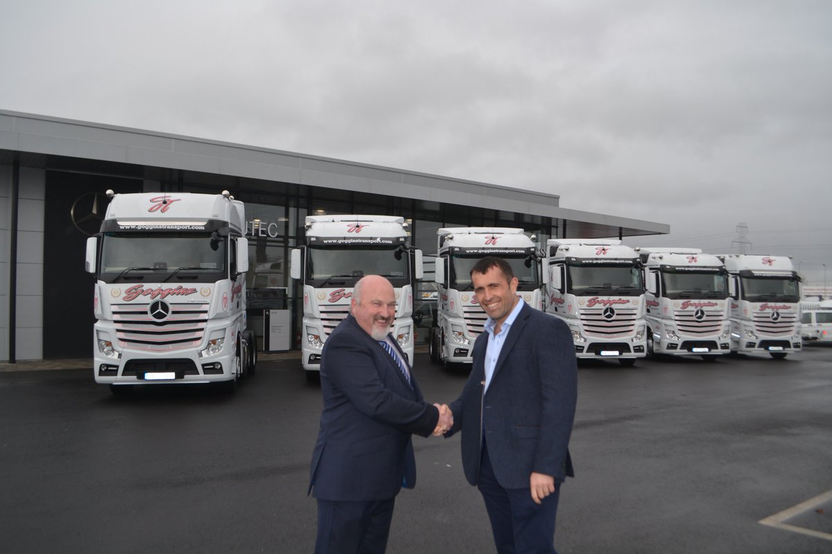 Goggins_Trans's tweet photo. This year we are celebrating 40 Years in Business, so we changed our livery slightly to celebrate. Thank you to Paul Keegan and his team at MUTEC Mercedes-Benz Commercial Vehicles for all their help #Mercedes #Haulage #40Years #Trucks #Transport #Brexit #UK #IRL https://t.co/t8hAZJmVvX