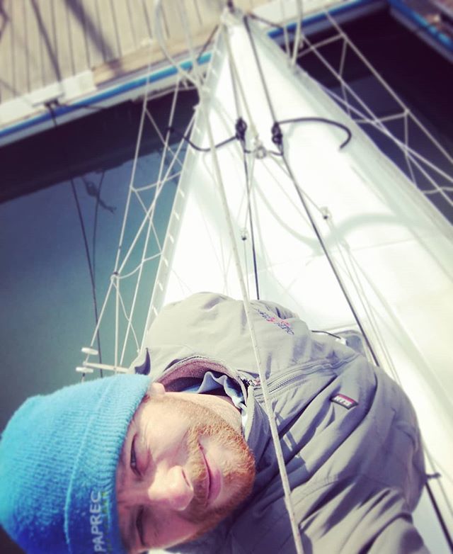 a_suardi's tweet photo. Quella volta che io e Uchuck abbiamo festeggiato il nostro ottavo anniversario, un lungo amore reciproco. #sea #sailing #uchuck #bandaaltomare #figaroone https://t.co/t4Gd24jXnN https://t.co/7z6ZfzxX3H