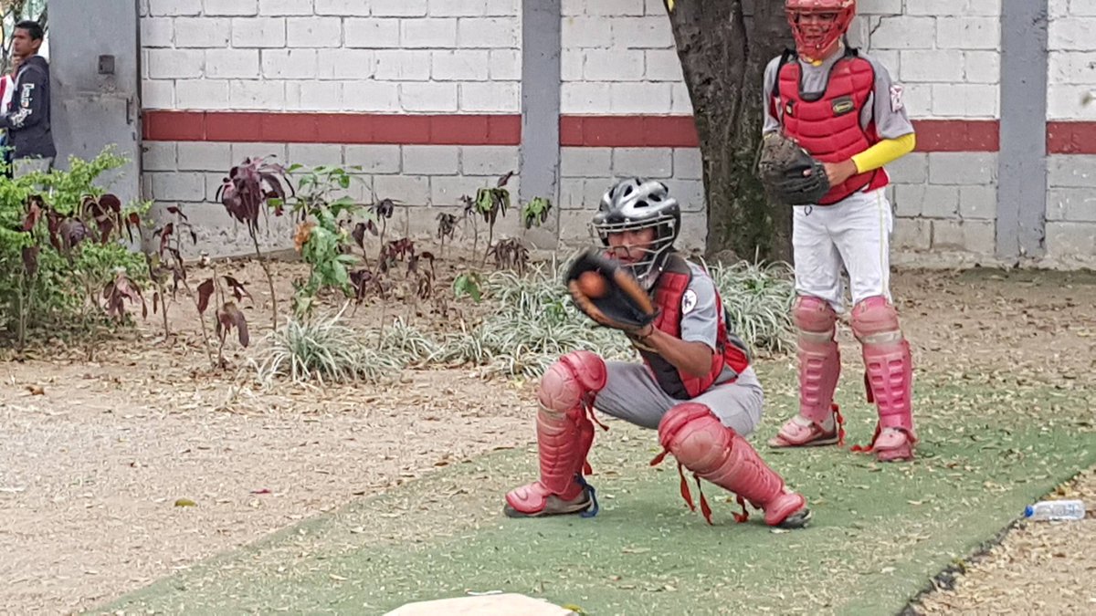 INDeporteVE's tweet photo. #6Feb ☀️ Buenos días Venezuela ☀ tengan un #FelizMiercoles ¡PREPÁRATE! Que desde ya venimos con la mejor información deportiva para que estés al día. somos #GrandeVzla 👏🏼🇻🇪 https://t.co/KALvXuLLFu