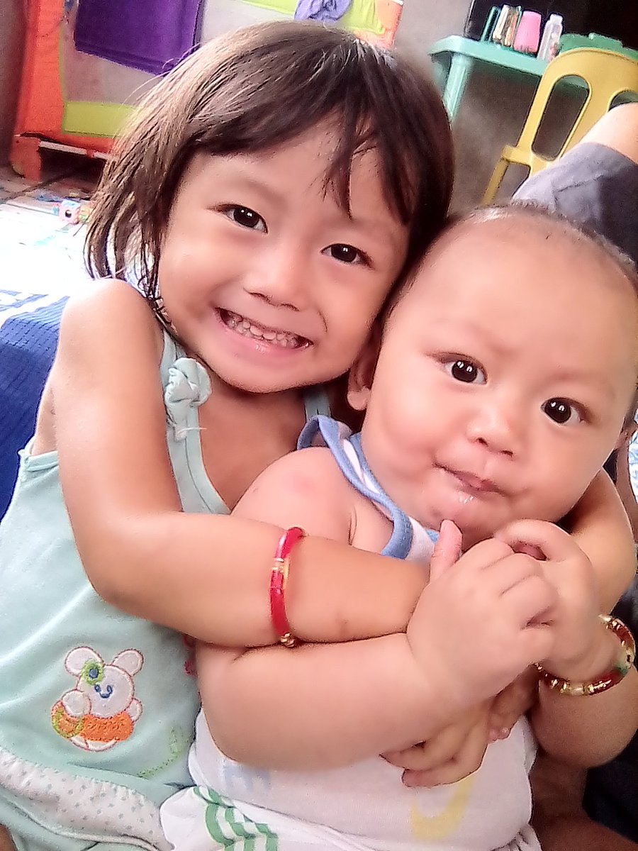 MaryJoyJava1's tweet image. This is my 2 kids😊 Stephanie 2 yrs old and Stephen 5 months old❤