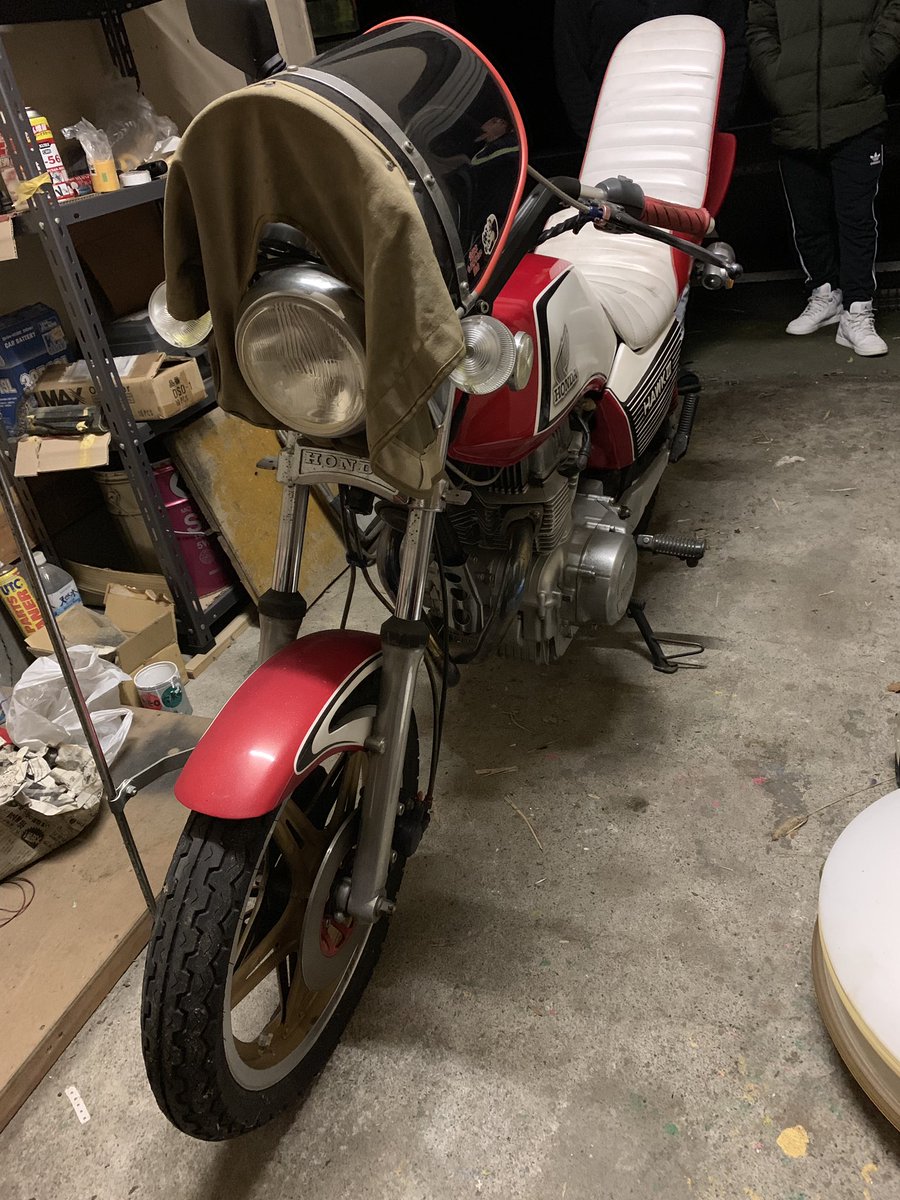 MqCHI__'s tweet photo. CB250t売ります!
250登録400エンジン
詳細等はDMで教えます!
興味ある方連絡お願いします!
ドタキャン多すぎます連絡しっかりできる人だけでお願いします
#単車売ります #バブ売ります! #バブ #400T #250T #静岡 #単車 #CBX #CBR #GS #GT380 #RZ #ゼファー #XJR #旧車 https://t.co/tISwHwUJtV