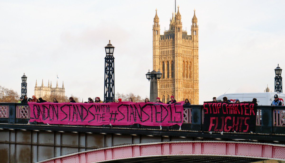 Feminist_AntiF's tweet photo. Relieved to hear that #Stansted15 will not face prison sentences. Devastated by the news of another charter deportation flight departing Birmingham airport this morning. Solidarity always with those fighting for a borderless world &amp; those facing state violence. #EndDeportations https://t.co/bczx8FF1wE