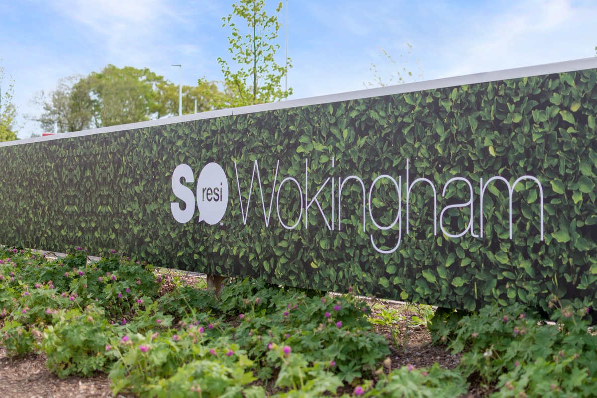 In a world so heavily focused on advertising and branding, it is refreshing to see an increasing amount of developers in London paying attention to the environmental impact their site has on the local area.
lavastar.co.uk/printed-floral…
#hoardings #environment #construction #giantmedia