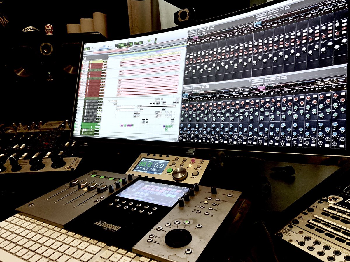 heigaav's tweet image. Messing around with the @WavesAudioLtd #CLAMixHub