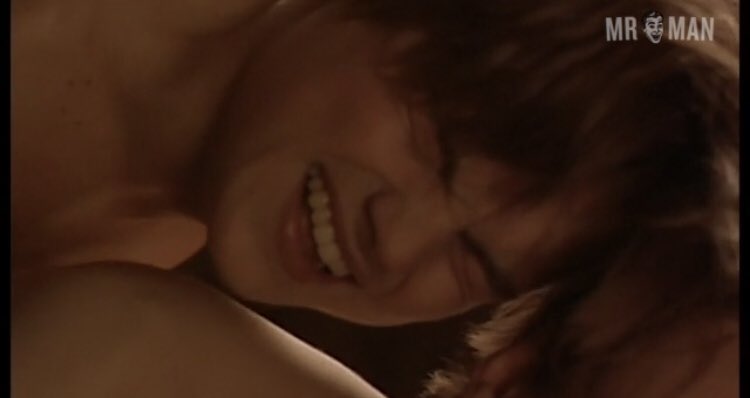 tin2moviee's tweet photo. Total Eclipse/太陽と月に背いて(1995)
エロ度★★★☆☆

超美少年！若かりし頃のレオナルド・ディカプリオのちんこ、男との絡みが見れます！！本当イケメン😆

詳しくは👉 https://t.co/uLUnBdO2hw https://t.co/4iGSSPt65x