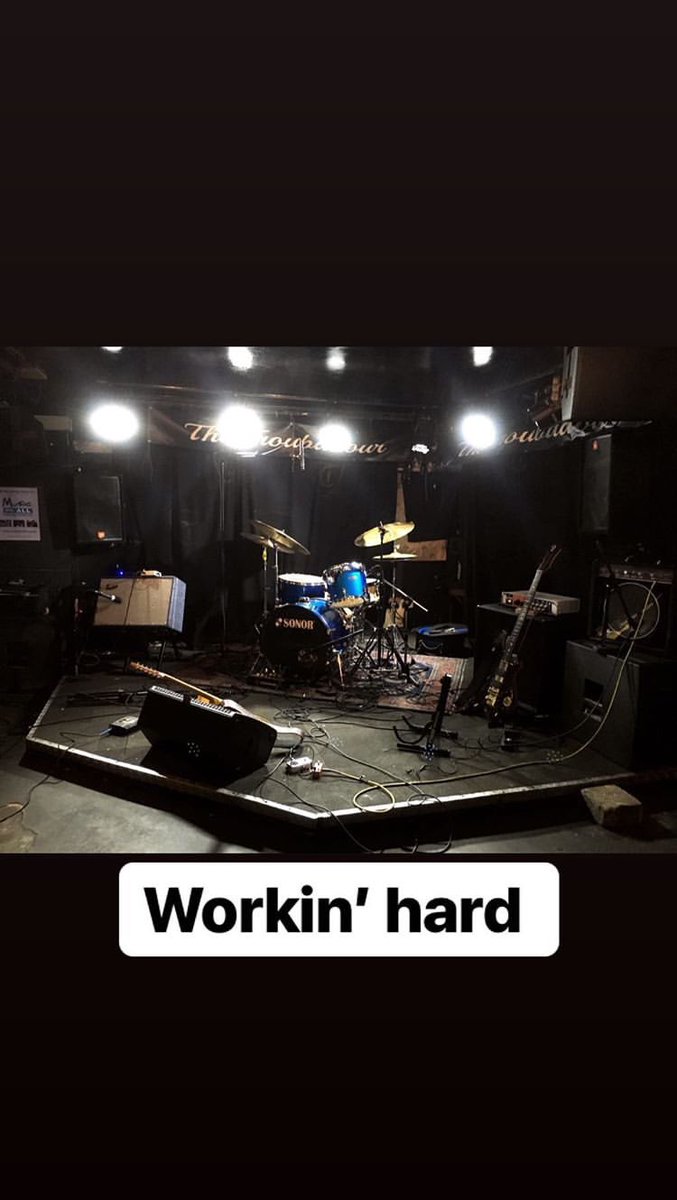 Back at it!
#thesecondsons #london #hardatwork #recording #demo