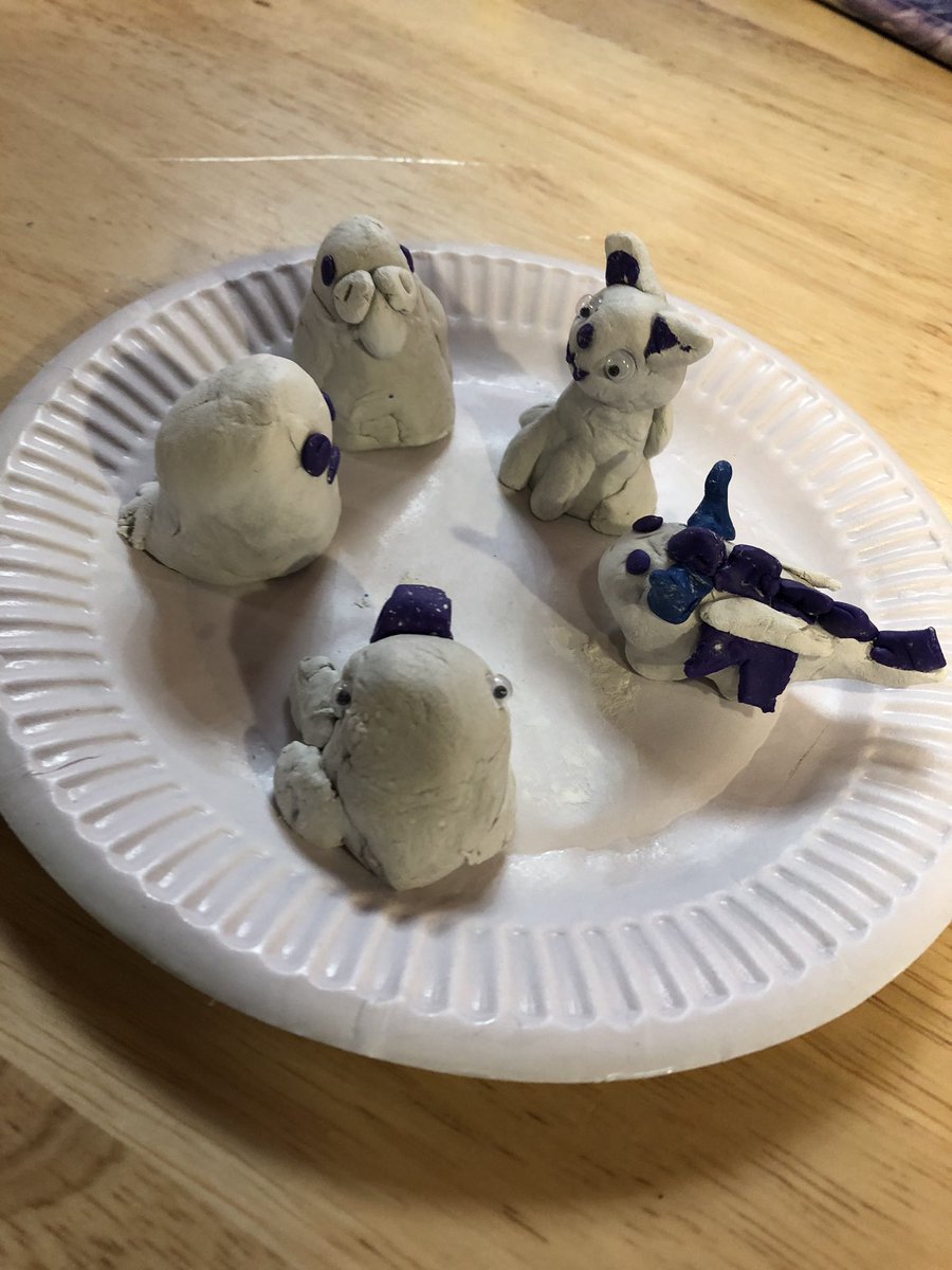 LorenaHall77's tweet photo. Today my home ed students used clay to create! #ArtsAward #TakePartinArt #HoneEdRocks @lincdrillhall @YMCALincs https://t.co/QR0Phovefl