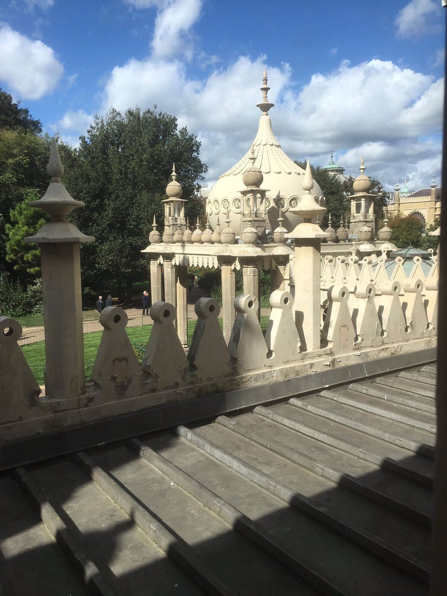 Working at Brighton Museum means I get access to the rarer areas this room has stunning views across to the museum and the beautiful birds 🦅 on the wall to wall montages is exquisite but I need permission to take pics of it everyone does due to age 

#Brightonpavilion