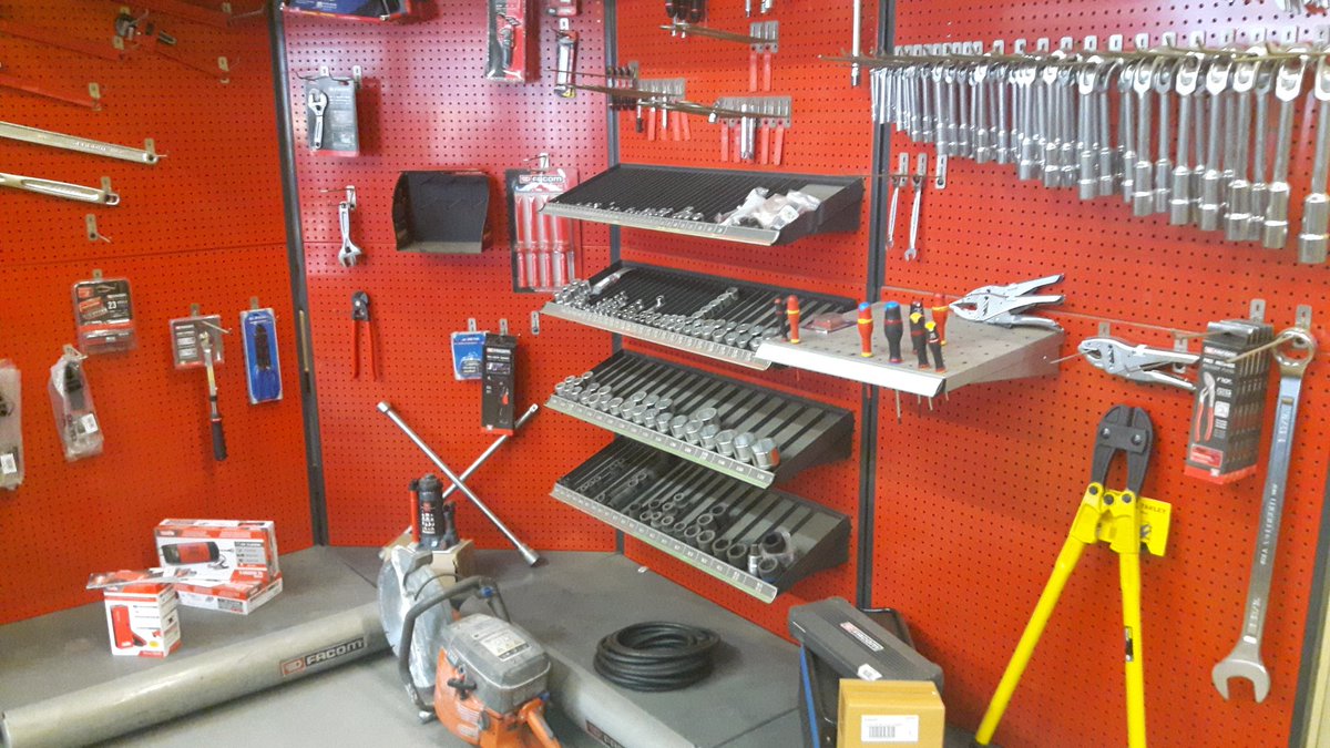 ColberLocation's tweet photo. COLBER c'est #Colberlocation mais également #ColberDistribution pour la Vente de petits matériels #Btp et consommables de chantier. Livraison* possible.
Pour plus d'informations : https://t.co/UT07UMUXOg 
#GroupeSolomat https://t.co/fw08khAJjp