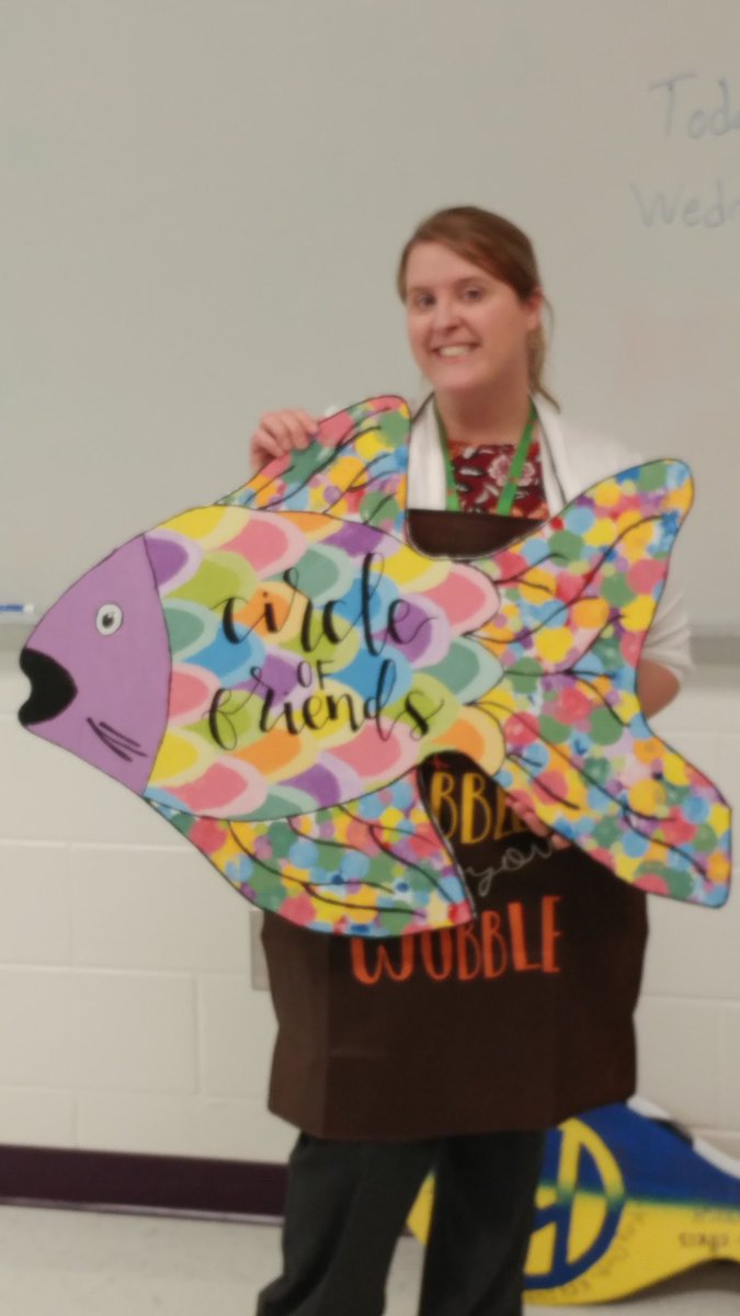 crisridenhour's tweet photo. The Fish Project that blossomed.#circleoffriends,#fishproject, #wholeschoolinvolment, @CHHSPirates @RossRenfrow @JCPS_NC https://t.co/QzXWrpLqib