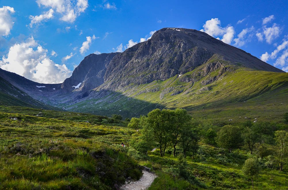 Wij zijn op zoek naar nog 2 enthousiaste klimmers voor de Three Peaks Challenge! Houd jij van een uitdaging en wil jij iets doen om mensenhandel te stoppen? Waag dan de sprong en meld je aan!
homeofchange.nl/threepeakschal…