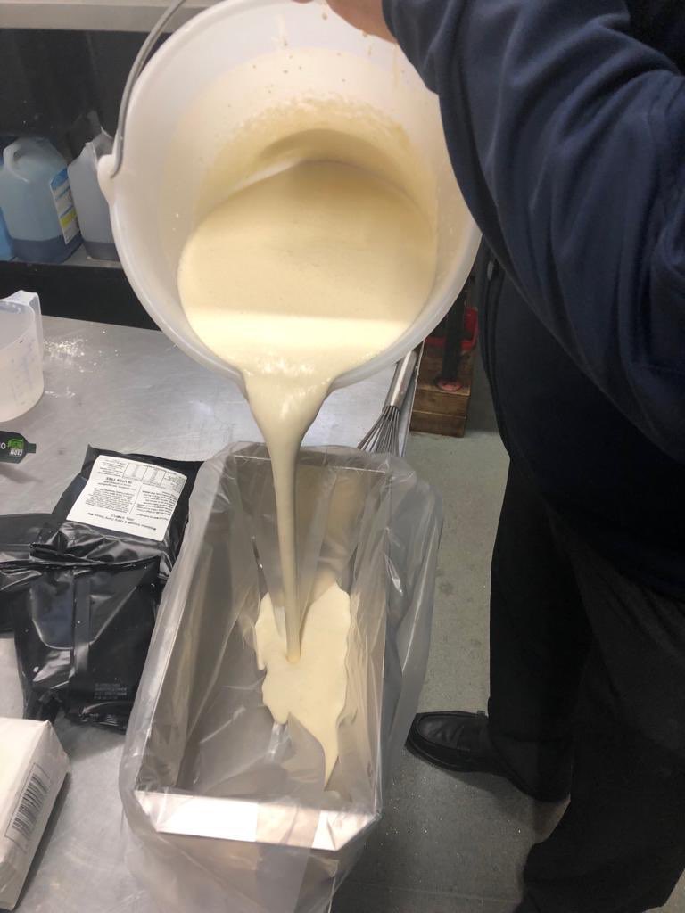 MiddletonFrying's tweet photo. Jason is out and about today doing product and customer demos. Get in touch with the guys if you need any support ๐ #Middletons #Demos #PerfectBatter #MiddletonsLight #TheBatterBoys #FishandChips https://t.co/YfrG9s5zEl
