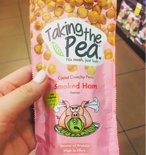 When your snack matches your nails👌  takingthepea.com
📷 @freedomfromgluten