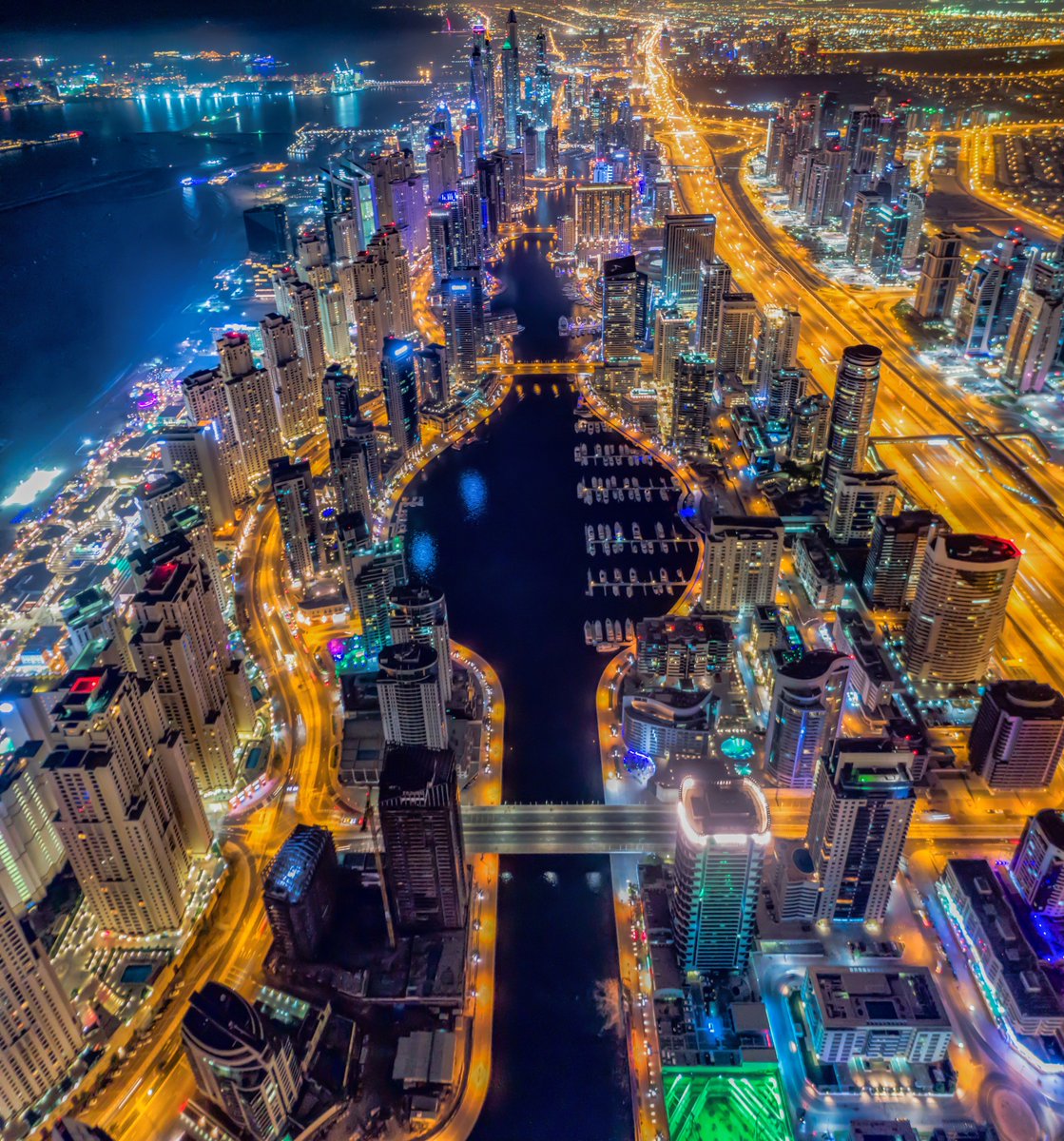 .<a href="/Dubai_DED/">Dubai Economy (DET)</a>: The total number of operational restaurants and cafes in the emirate of #Dubai reached 11,813 at the end of 2018, an increase of 9.7% compared to 2017. This increase was driven by Dubai's sophisticated infrastructure and its conducive environment for doing business.