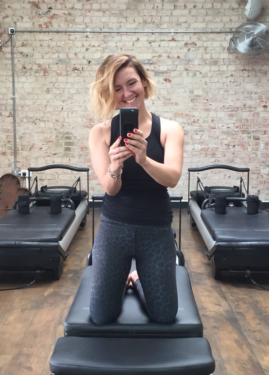 Intermittent Fasting - probably the simplest yet so powerful thing to improve your health and reduce that waistline in the process - Read my Top 8 Tips For Intermittent Fasting on the blog today: thatfitster.com/i-tried-interm…