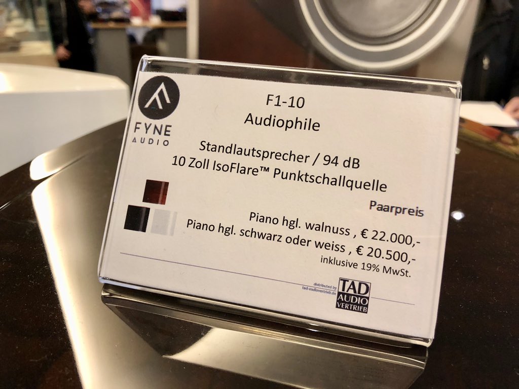 litemagazin's tweet photo. Unusual design, exzellent workmanship and a high sound promise: Fyne Audio F1-10 at Norddeutsche Hifi-Tage.
#litemagazin #ndht2019 #ndht #norddeutscheht https://t.co/7x8Bn2FRA9