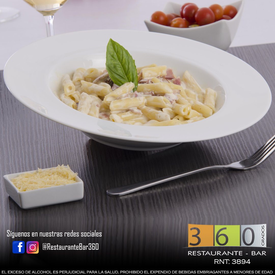 Con quién quisieras compartir las delicias de nuestro chef? Disfruta de unas deliciosas pastas a la carbonara en el #RestauranteBar360° del #HotelCasaBlanca, la combinación perfecta de fetuccine en salsa blanca con tocineta.
https://t.co/Z4Vw0KDmuh https://t.co/i52hxOLAsb