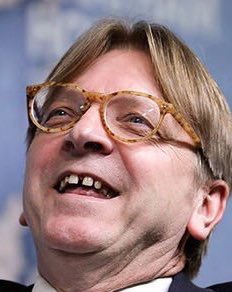 Please retweet if you despise this hideous gap-toothed twat. x