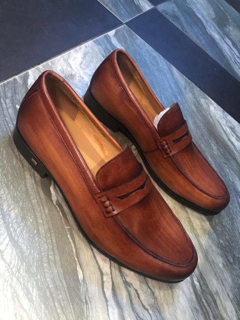 Goskhline's tweet image. Dm/Whatsapp/Call us on 0549213399 to order
Delivery at a charge
#fashion #fashionblogger #vintageclothes #AllDieBeDie