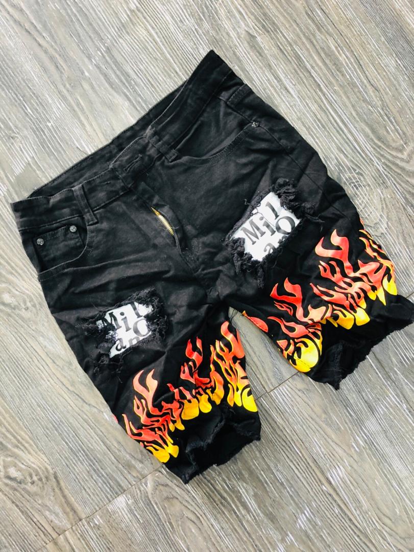 Goskhline's tweet image. Dm/Whatsapp/Call us on 0549213399 to order
Delivery at a charge
#fashion #fashionblogger #vintageclothes #AllDieBeDie