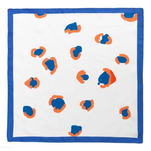 Hospital_School's tweet photo. Caitlin’s winning design has been printed onto silk and is available from #Lisou 302 Westbourne Grove, W11 2PS or online from the #Lisou website. 100% of all profits will go directly to supporting our art department. https://t.co/O5FKeZ4jjz https://t.co/AvwCwDvkSy