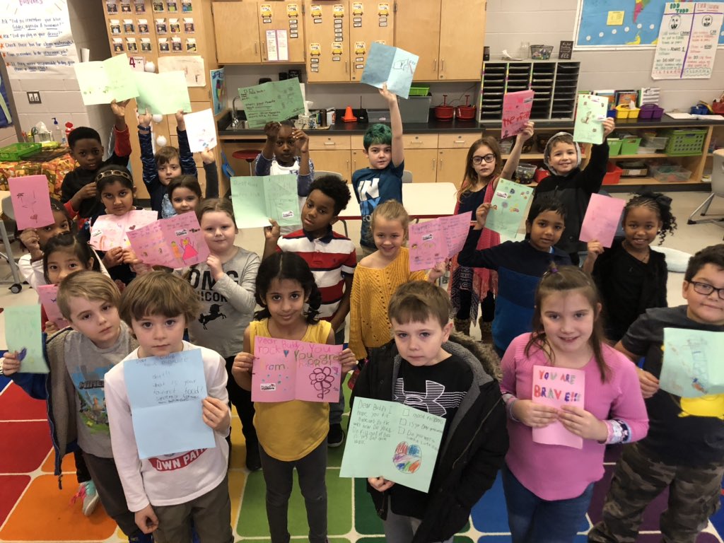 Demczak3rdGrade's tweet photo. While studying about how hospitals help communities in Heath, we decided to write letters to kiddos in the hospital in Chicago! Sending them love all the way from Baltimore! 💌 @Relay_BCPS #1relay4all @BCPSSci https://t.co/ja6gsMvPZB