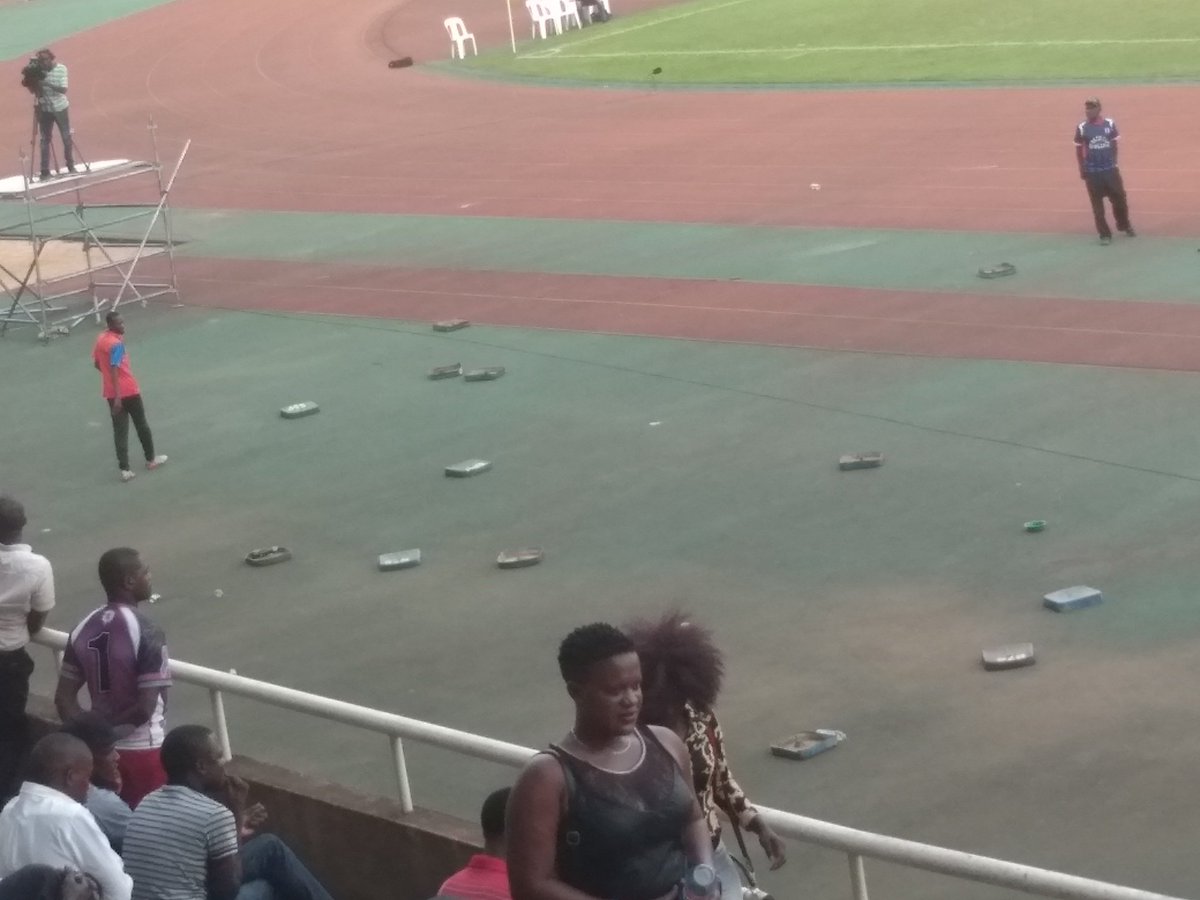 BrianKawalya1's tweet photo. Villa fans throw Namboole seats down, in protest to Referee George Olem's calls.

78' @SCVillaJOGOO 1-1 @BrightStarsFC 

#VILBRI
#StarTimesUPL https://t.co/CgDuRs9OVE